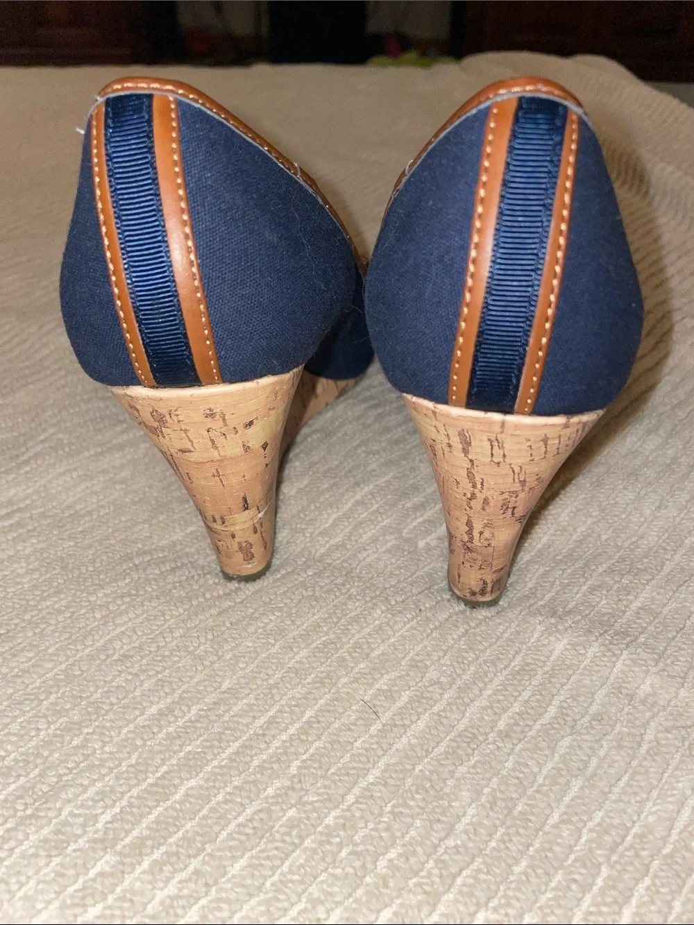 Tommy Hilfiger Women's Navy and Tan Chain Accent Peep-Toe Wedge Heels size 8 1/2